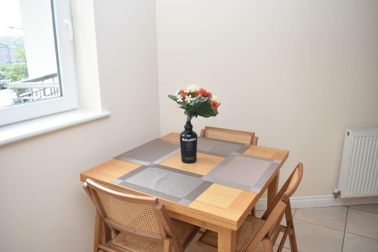 Brunswick Road - Spacious 3br 10 Minutes From Princes Street Edinburgh