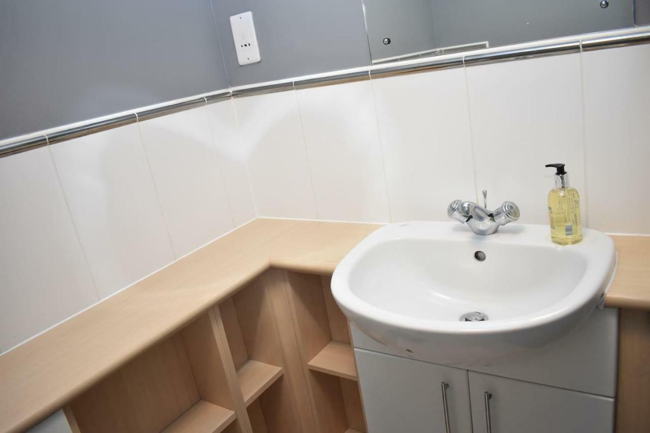 Apartment Brunswick Road - Spacious 3br 10 Minutes From Princes Street Edinburgh