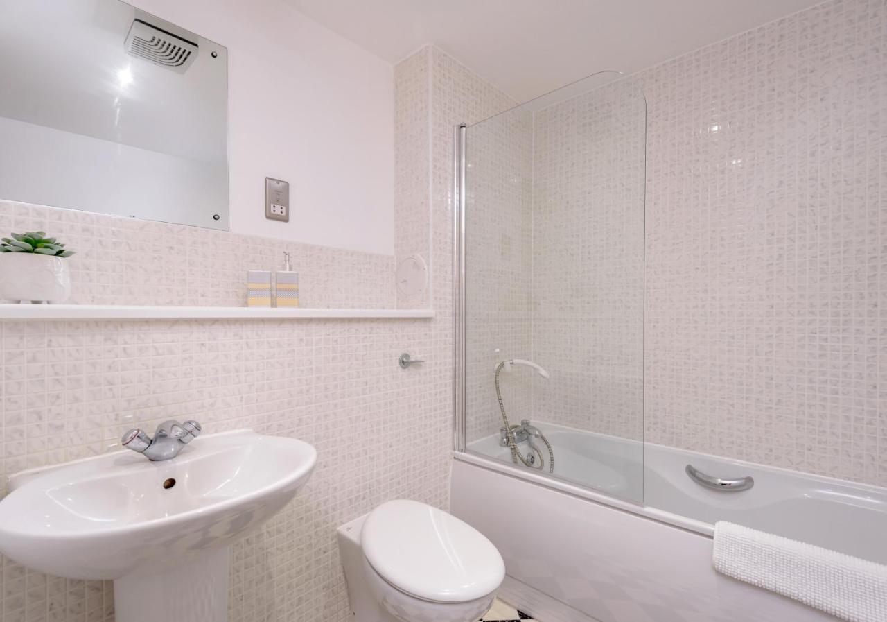 Apartment The Sandport Way *