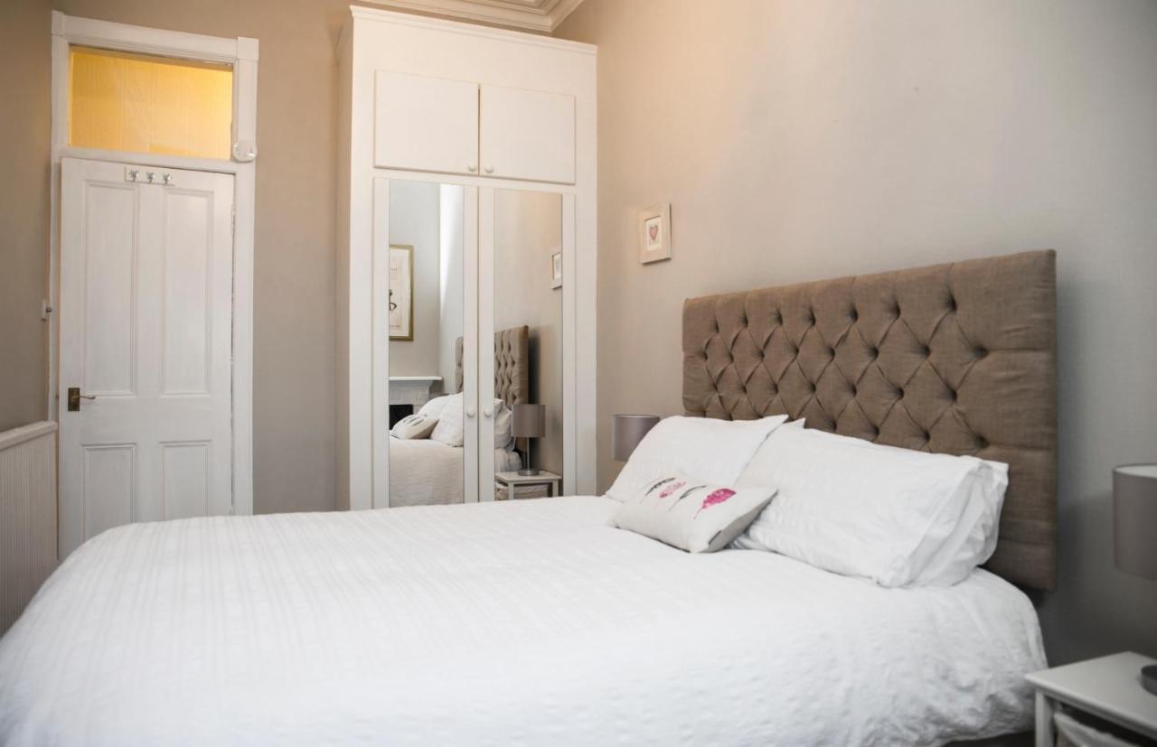 Edinburgh, Stockbridge Apartment *