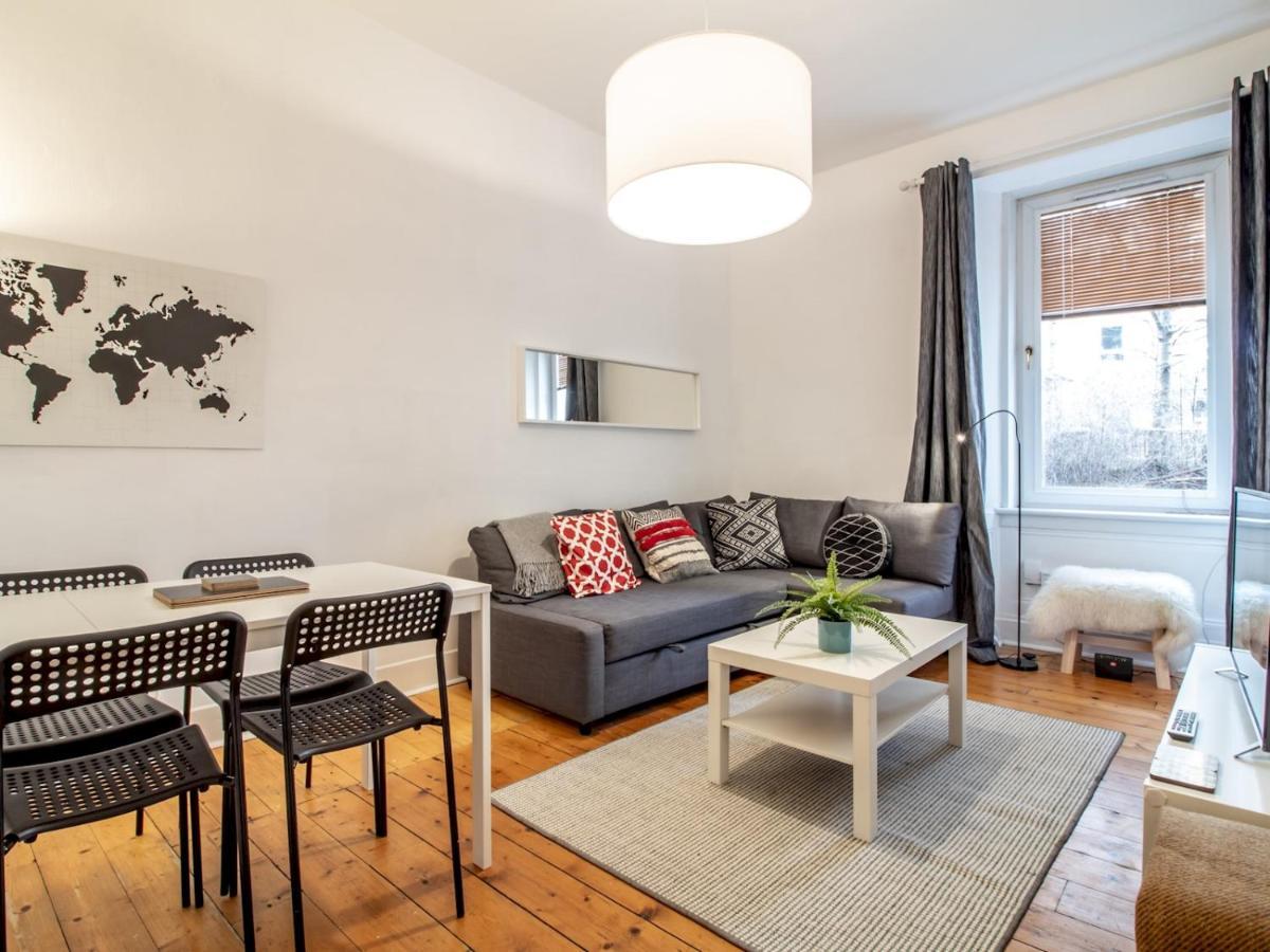 Stylish & Charming Retreat For 2- Centre! *