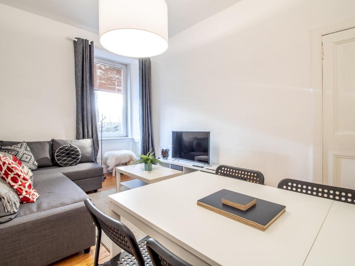 Apartment Stylish & Charming Retreat For 2- Centre!