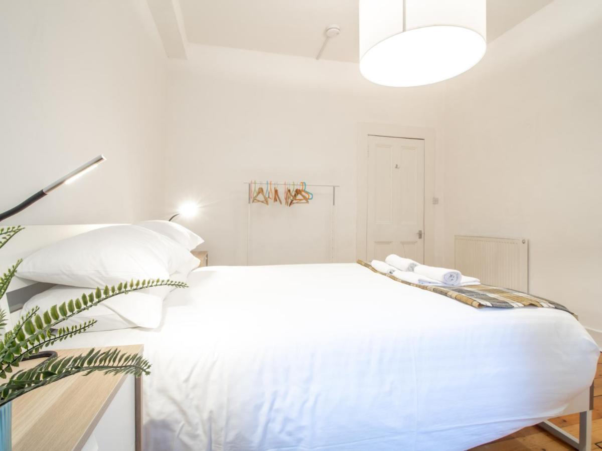 Stylish & Charming Retreat For 2- Centre! Apartment *