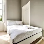 Joivy Bright & Spacious Apt In Stockbridge