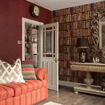Canongate Luxury Homestay