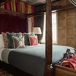 Canongate Luxury Homestay