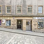 Joivy Heart Of Grassmarket Apartment
