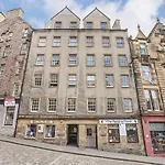 Joivy Heart Of Grassmarket Apartment
