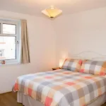 Peaceful 2 Bedroom Home Sleeps 5 Free Parking