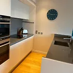 Quartermile Meadows View 2 Bedroom Apartment - With Free Parking