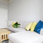 Stylish City Centre Apartments - D Terrace Residence