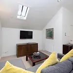 ALTIDO Contemporary&Vibrant 1BR flat near Princes Street