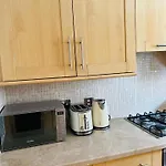 Modern 2Bed 2Bath Ground Floor Apartment