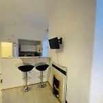 City Studio Flat West Toll Cross