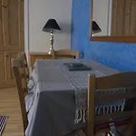 Cosy N Comfy Flat In Historic Heart Of Edinburgh