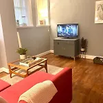 Large 2 Bedroom, Ground Floor Flat, Close To City