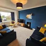 Kaimes Kip: Stylish Edinburgh Five Bedroom Home