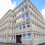 Cosy Private Bedroom With Shared Bathroom Minutes Away From Royal Mile In Edinburgh