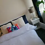Edinburgh City Center Haymarket Double Room