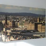 Guestready - Bright & Airy 1Br Flat In Center
