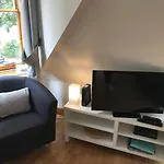Stylish Apartment With Private Roof Terrace