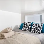 Luxury Apartment - Portobello
