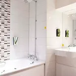 Premier Inn Edinburgh City Centre