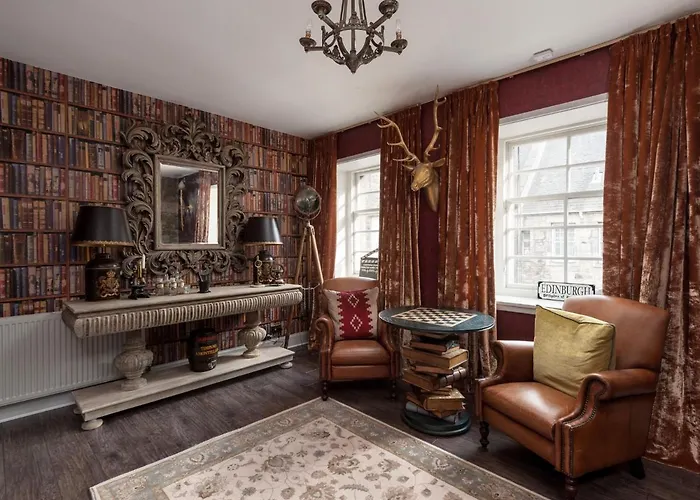 Canongate Luxury Homestay