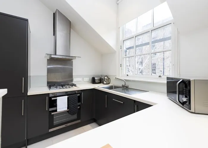 ALTIDO Contemporary&Vibrant 1BR flat near Princes Street