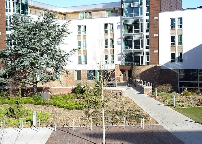 Chancellors Court