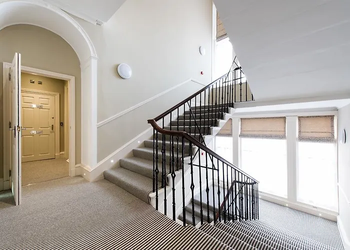 Royal Princes Suites