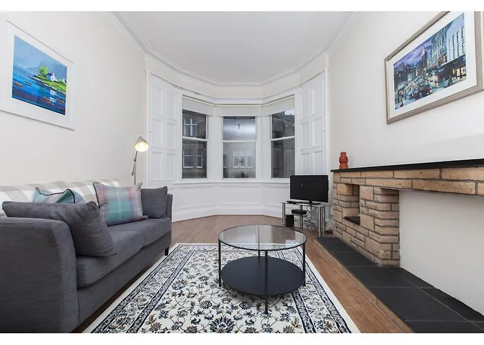 Pass The Keys Spacious 2-Br Flat For 4 In Morningside