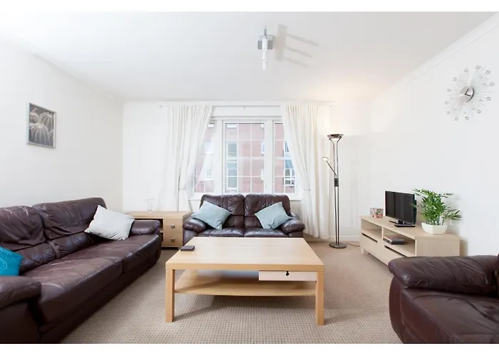 Attractive Edinburgh Leith Apartment