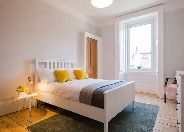 Historic Edinburgh 1890S Home Turned Relaxing Retreat