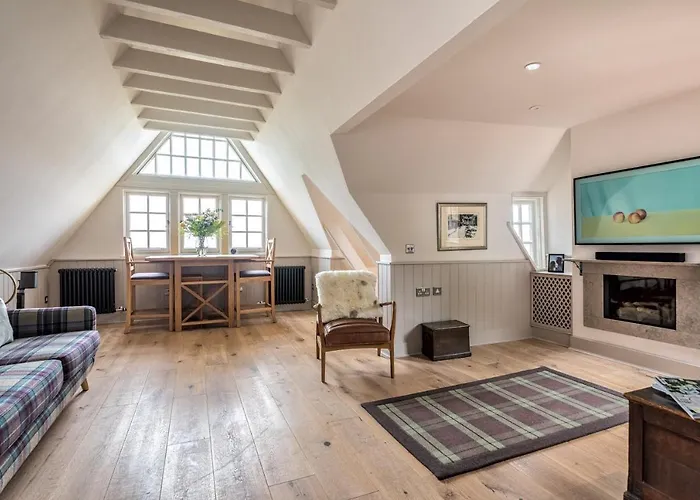 Amazing Penthouse, Stunning Views, Castle 2 Mins