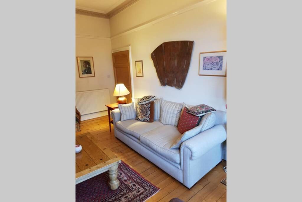 Apartment Woodburn Terrace, Morningside, *