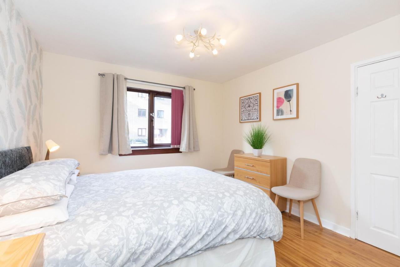 Allanfield Quiet Central Family With Parking * Edinburgh