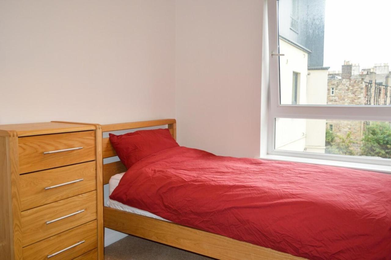 Modern 2 Bedroom Property In Central Appartement