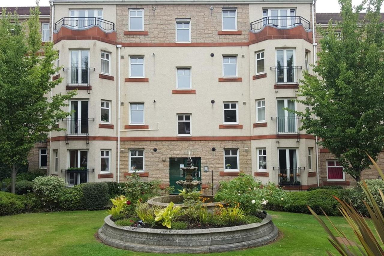 Peaceful 2 Bedroom Sleeps 5 Free Parking * Edinburgh