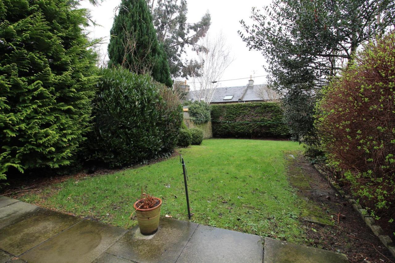 Modern With Free Parking And Private Garden Apartment Edinburgh