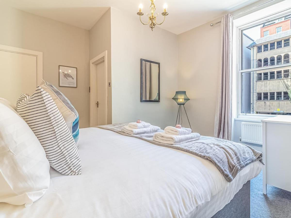 Apartment Pass The Keys Spacious And Homely Flat On The Royal Mile *