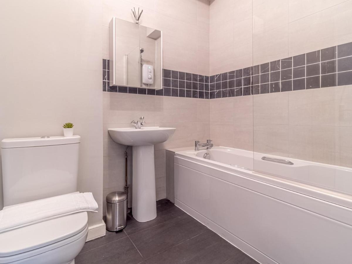 Apartment Pass The Keys Spacious And Homely Flat On The Royal Mile Edinburgh