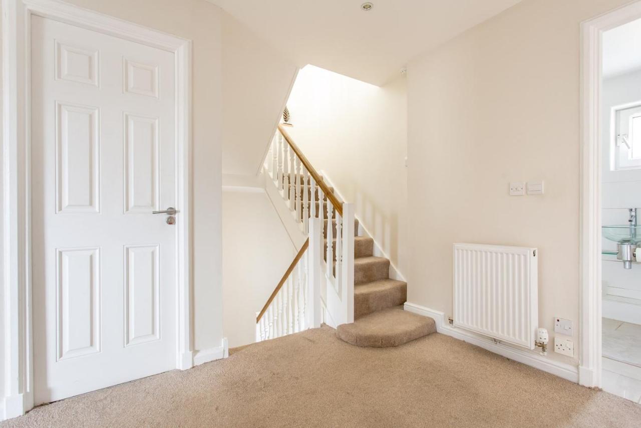 Centre House - 5 Bedrooms - Sleeps 9 - Parking * Edinburgh