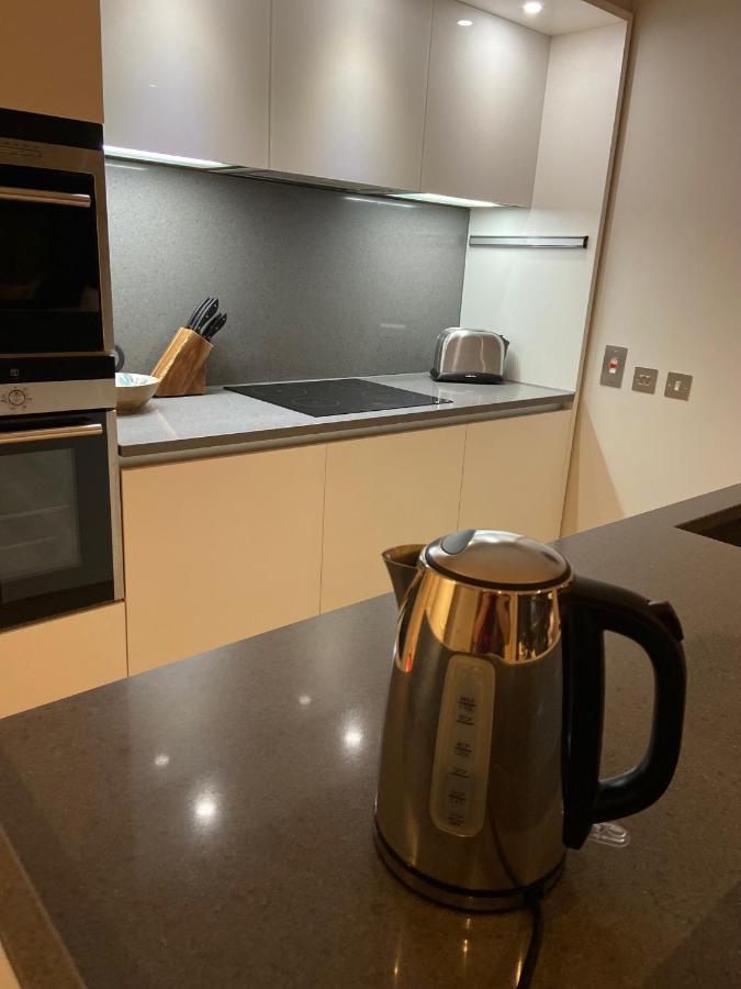 Apartment Quartermile Meadows View 2 Bedroom - With Free Parking *