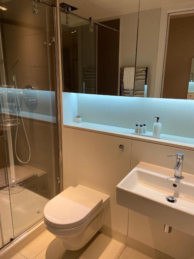 Apartment Quartermile Meadows View 2 Bedroom - With Free Parking