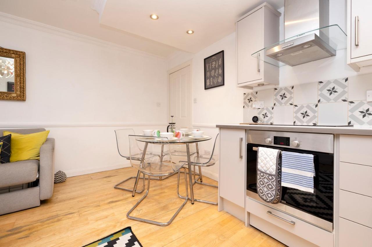 Apartment Joivy Charming With Patio Nearby The Castle