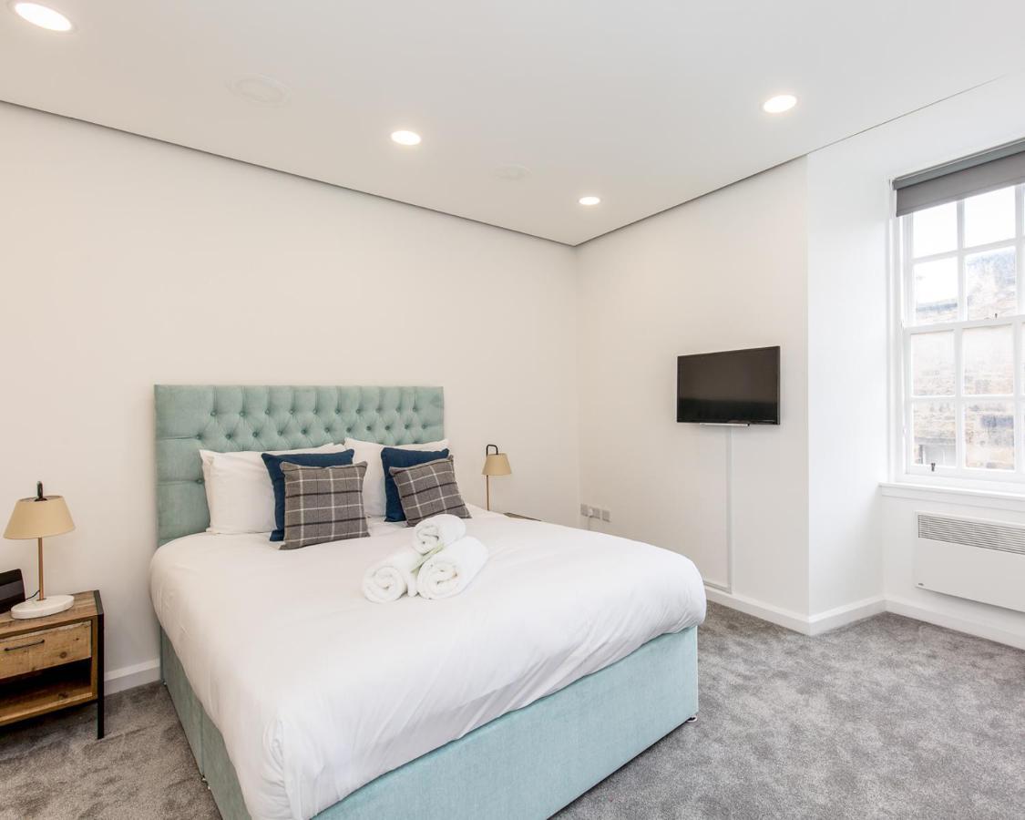 Modern Studio Next To Castle * Edinburgh