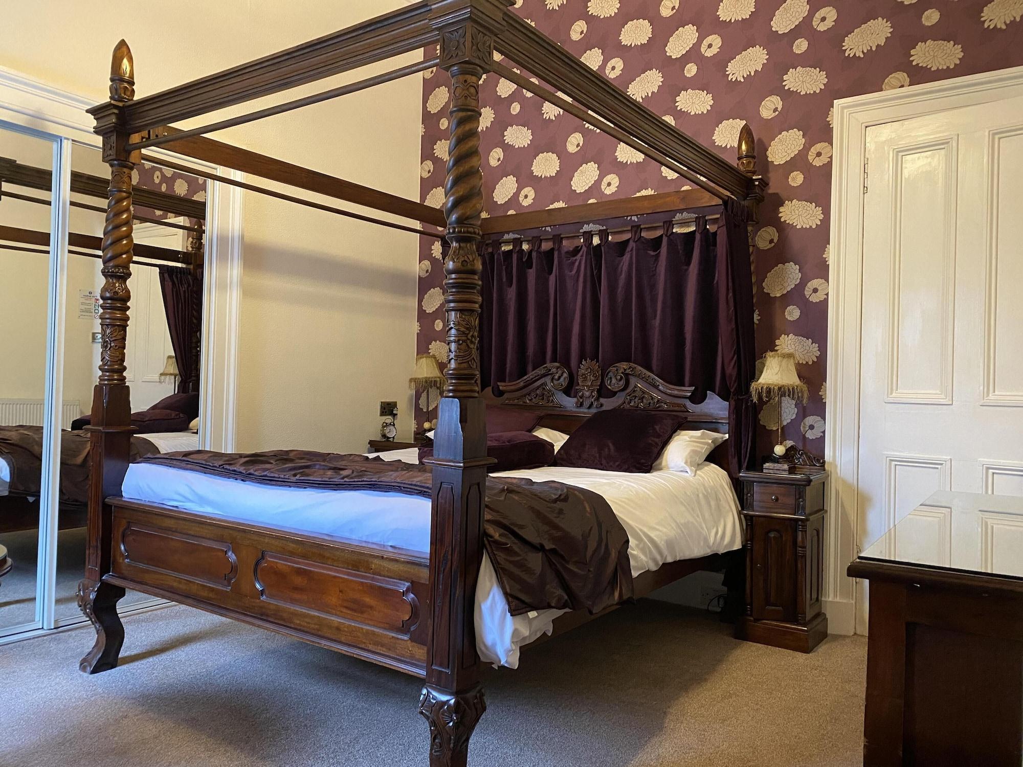 Glenalmond House Guest house 4*