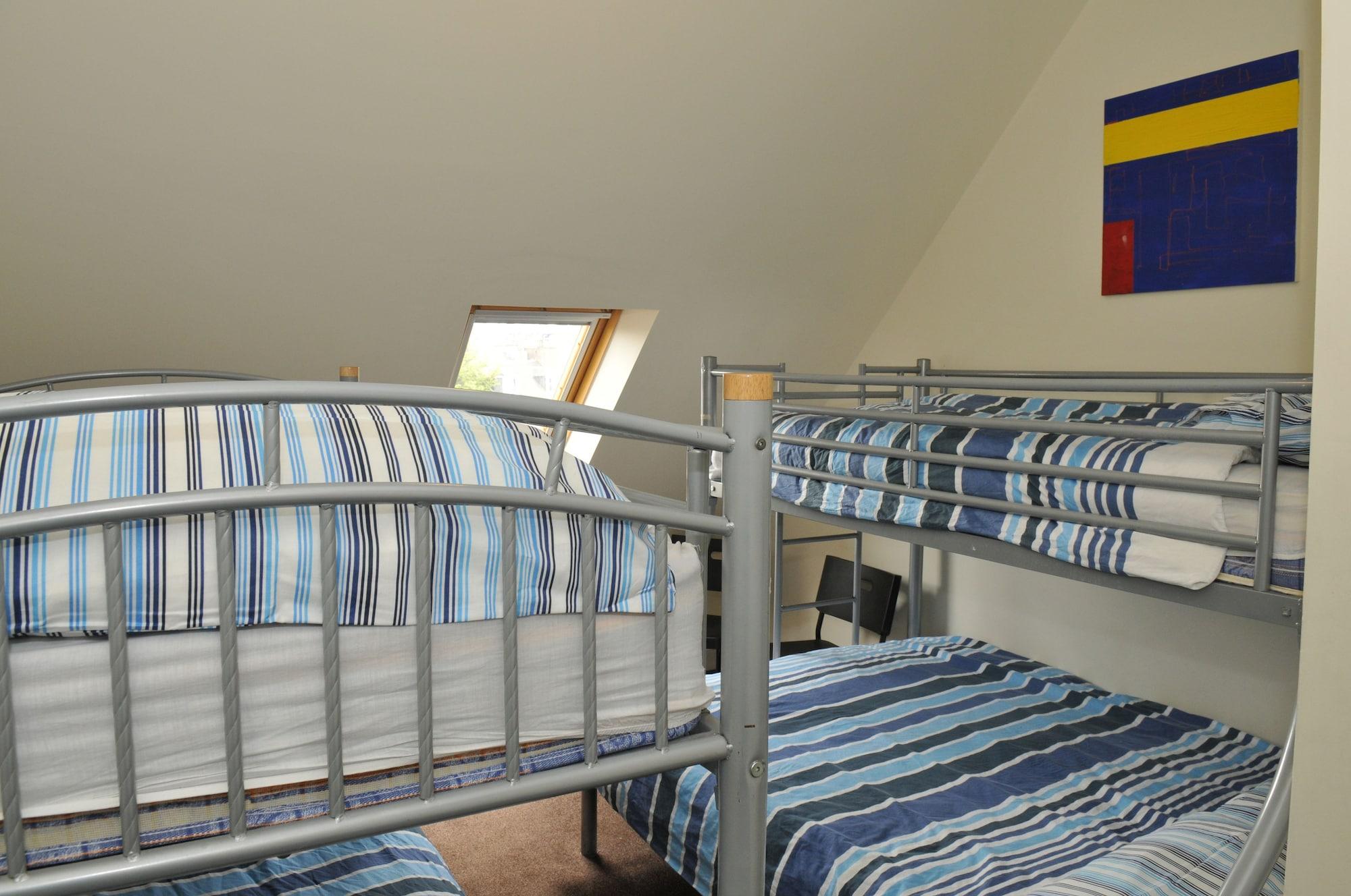 Hostel The *