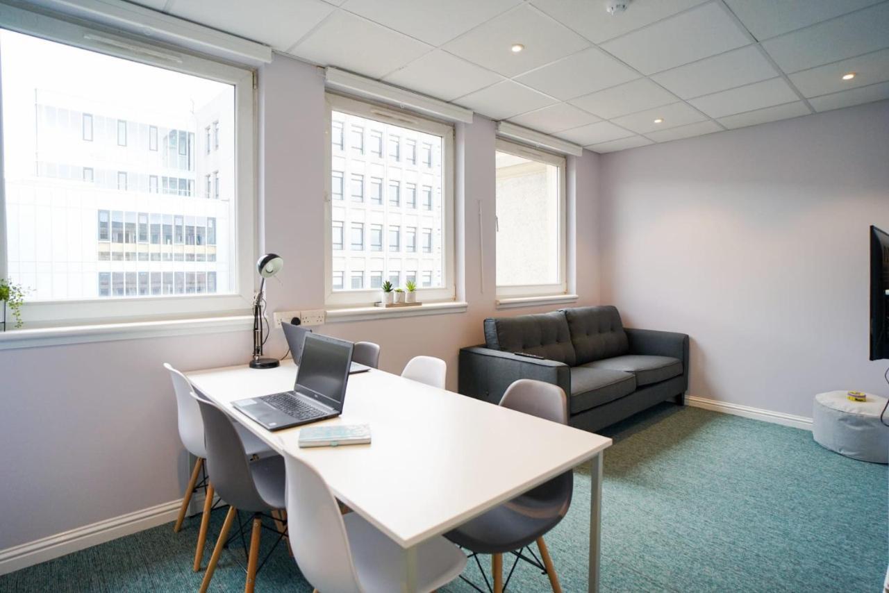 Cosy Private Bedroom With Shared Bathroom Minutes Away From Royal Mile In Apartment
